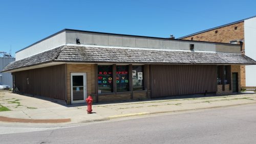 Pony Motors Building, Front